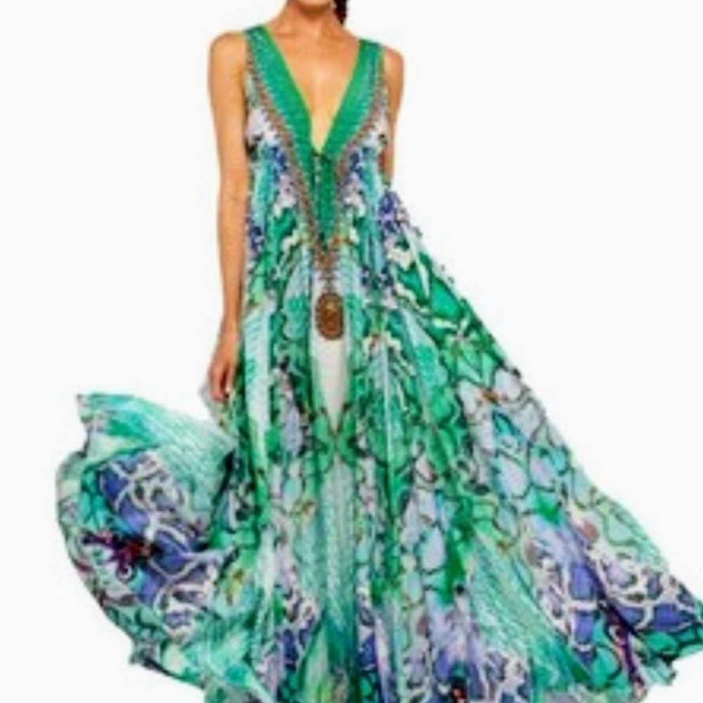 Camilla dress land of wonder Silk Maxi Dress Sold Out Vacation ParisHiltonseen